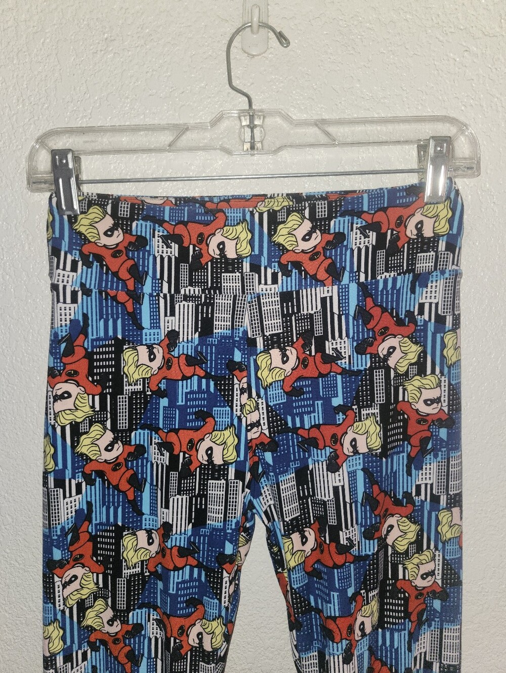 💨EUC LuLaRoe X Disney "The Incredibles: DASH💨 in The City Leggings" One Size - Picture 2 of 7
